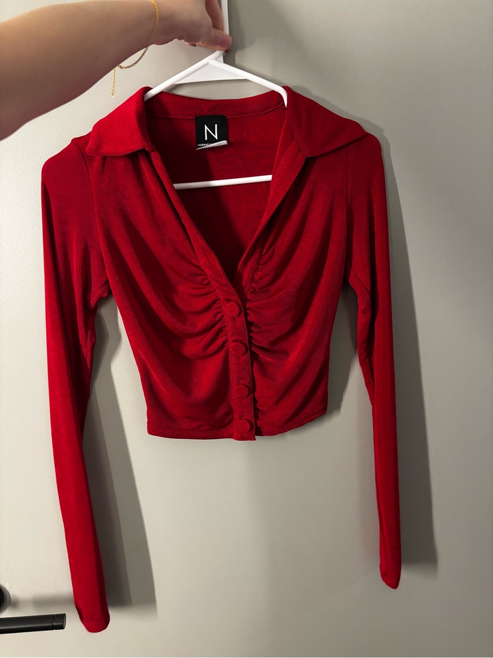 naked wardrobe Red Ruched Button-Front Long Sleeve Crop Top